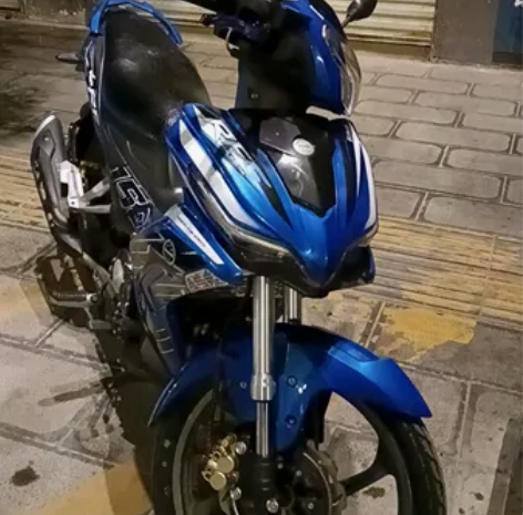 贝纳利rfs150i，单缸水冷电喷四气门！...