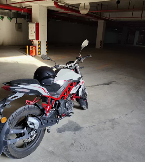 贝纳利红包龙150i 19年上牌的 行驶了差不多7000多公...