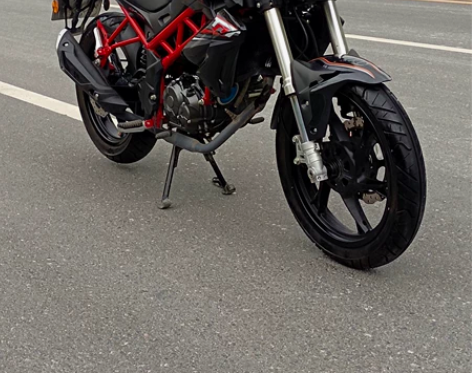 2020年 粤U户 贝纳利红宝龙150cc...