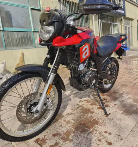 19年阿普利亚ADV150小拉力，地表最强...