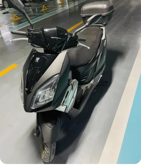 铃木uy125  望江铃木 磨砂黑 自骑一...