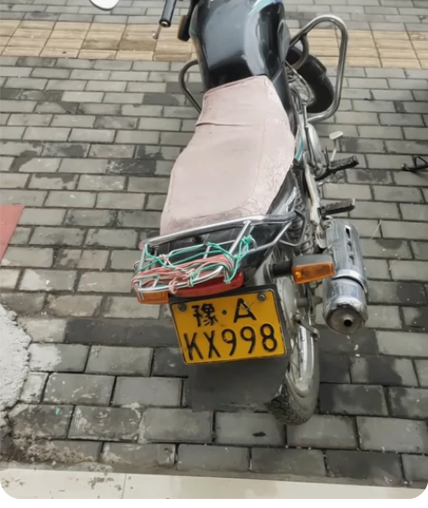 雅马哈天剑125摩托车,怠速平稳,起步有力...