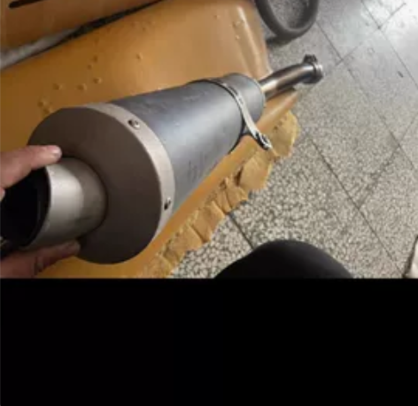 雅马哈R1原装钛合金排带三元催化器的静音排...