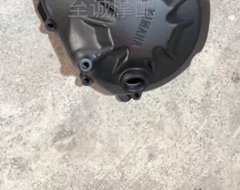雅马哈R1离合边盖，原装拆车，便宜出售 专...
