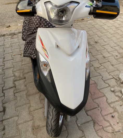 出21年的豪爵VF125踏板摩托车，跑了8...