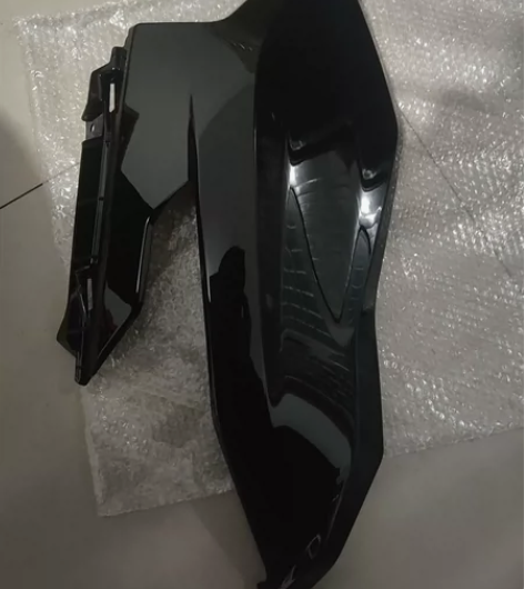 无极原厂，SR150GT车型，前左面板，原...