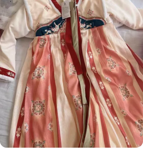 特价清仓一批拜年服汉服儿童加绒加厚古风公主...