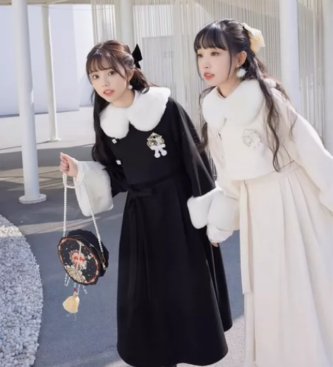 【十三余小豆蔻儿】[朝花暮歌]国风日常出街...