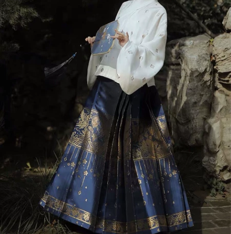 全套【十三余 小豆蔻儿】[花鸟行吟] 交领...