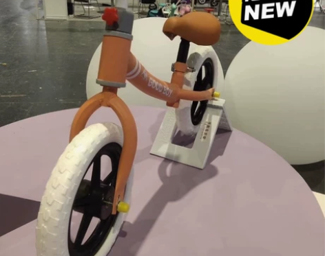 【特价甩卖】全新未拆封儿童滑行车平衡车48...