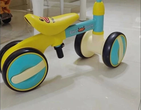 【童车店转让，小黄鸭平衡车清仓便宜卖】 乐...