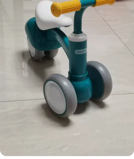 贝恩施平衡车,适合3岁以下小宝宝,总共没玩...