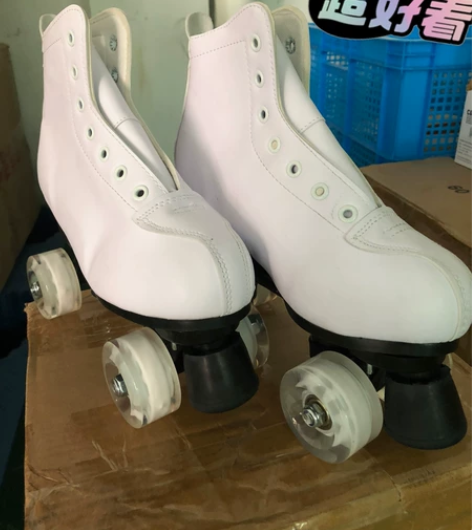 全新 ，双排溜冰鞋，四轮溜冰鞋，双排轮，4...