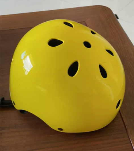 OXELO儿童轮滑头盔护膝 护膝是S码的 仔细看图片内容 感...