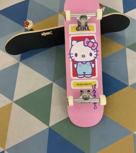 【高品质】血亏价出实体店600多eleme...