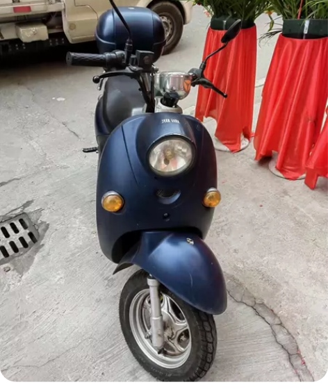 雅迪电动车，二手电动车，8成新，有充电器，...