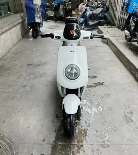 【捡漏捡漏】杭州新国标黄牌电动车，用了半年...