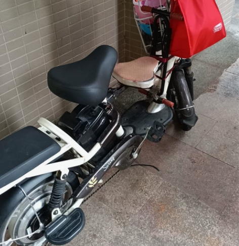 个人家用爱玛电动车，新换原装电池，可以跑3...