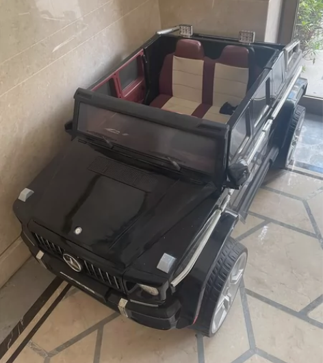 儿童电动车遥控奔驰大G,买来1000多,成...