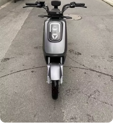 【转】个人新国标9成新颜值爆表雅迪深空灰电...