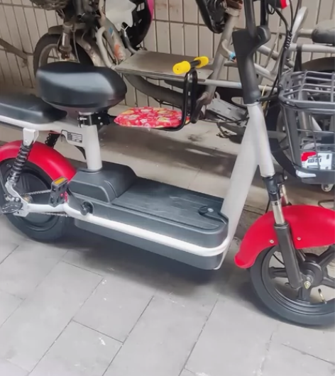 二手电动车新国标小电驴48V12a 给家里...