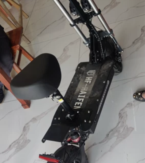 EVO厂家定制电动折叠车，纯玩车用，双驱1...