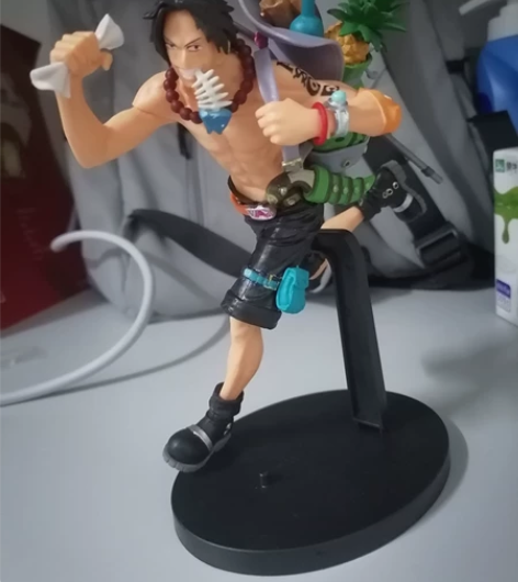 仅拆 。现在低价处理。 奔跑艾斯，无盒 摆...