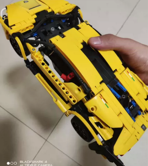 可手机蓝牙控制的遥控汽车，自带遥控器（自己...