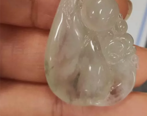 【无仙实物图】天然翡翠A货 冰种福瓜 飘黄...