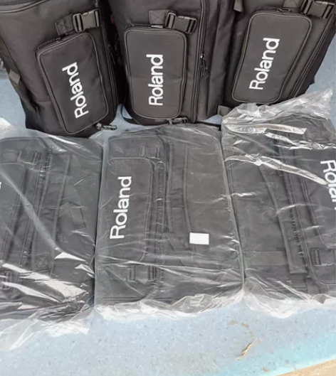 罗兰ex音箱,加厚防水 便携双肩包。cub...