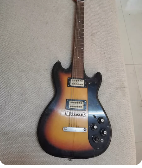 第一张图的断2根弦。给钱就出。不包邮，上门...