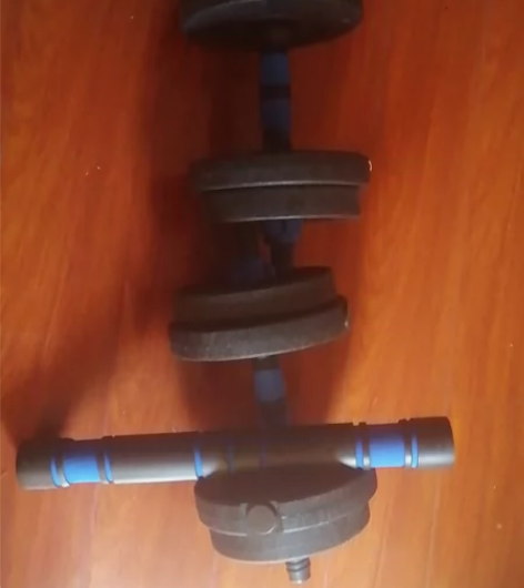 可调节的哑铃 感兴趣的话点“我想要”和我私...