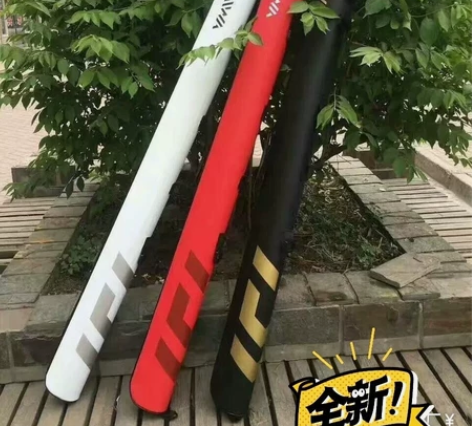 鱼竿包达瓦渔具包 全新的PU防水面料，内有...