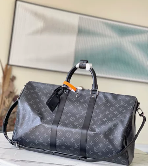 LV男包男士旅行包健身包旅行袋容量宽敞，使用灵活。经久耐用，...