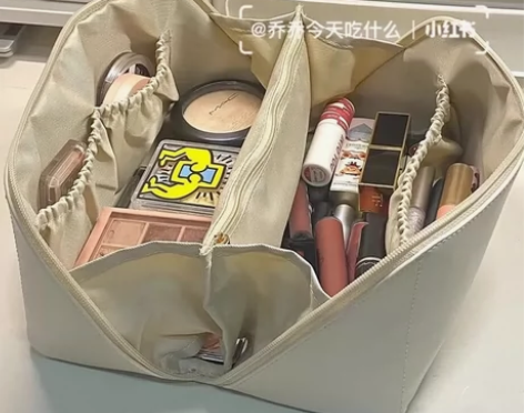 欧式高档防水化妆包 大容量便携外出随身旅行...