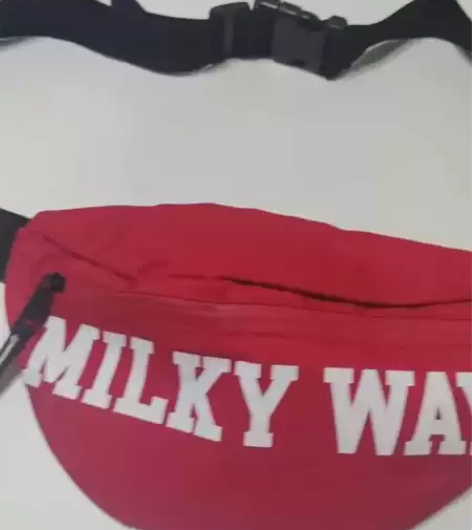 全新森马情侣款腰包 单肩胸包 送全新的跑步...