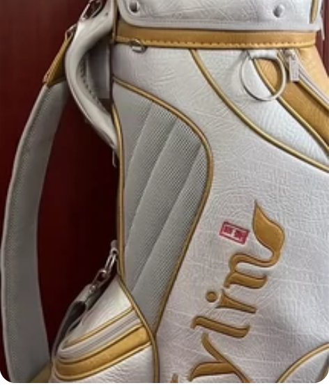 高尔夫球杆  一套  朋友给的  我也不懂...