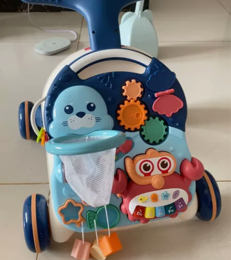 勾勾手*手推学步玩具 学步车，买了没推几天...