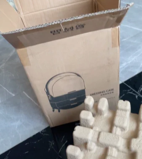 全新化妆收纳盒 雅萌收纳盒 绿色 刚拆箱 ...