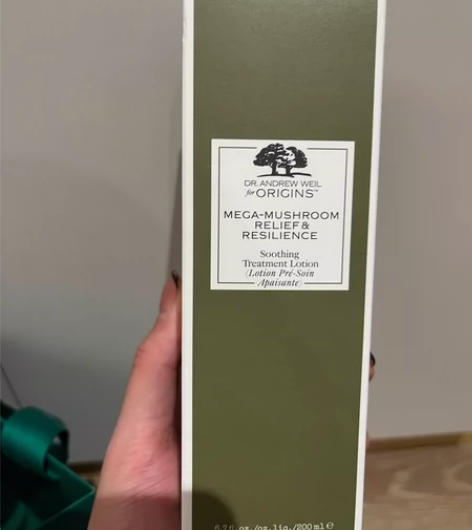 悦木之源菌菇水 常年湿敷囤货 囤太多用不完...