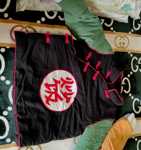 动漫情侣装。一件m，一件l。  全新，购入...