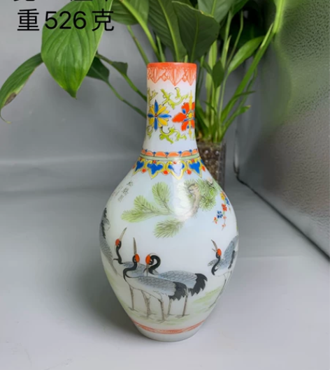 琉璃花瓶  做工精美  感兴趣的赶快下单吧...