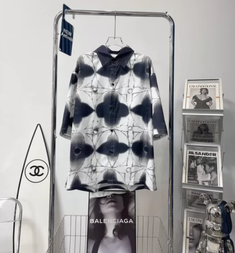 110 高版本 桑蚕丝材质、数码直喷工艺、...