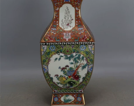 名称：大清乾隆御制粉彩花鸟纹四方尊 尺寸（...