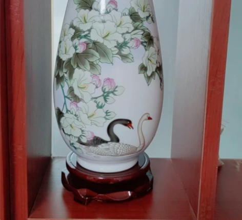 瓷器店不开 忍痛包邮低价处理  花瓶摆件陶...