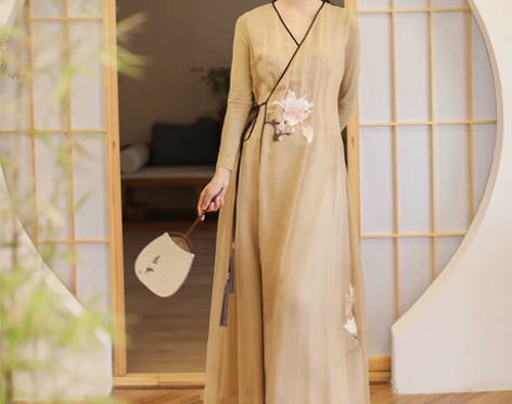 新款中国风茶服女收腰手绘交领民族汉服改良古...