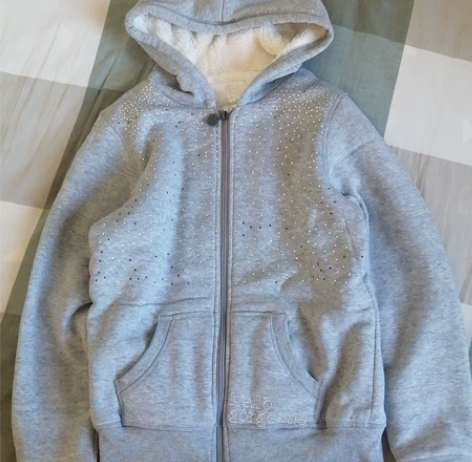 童装店清仓甩货大处理 平铺量，有误差。胸围...