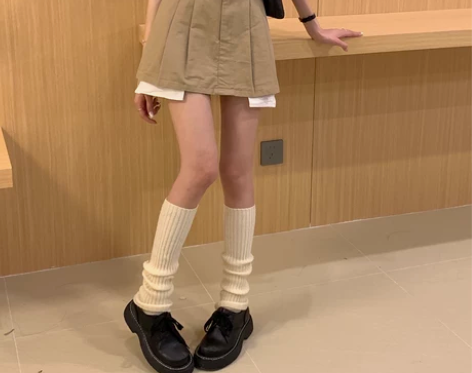 陆小团团复古机车辣妹出街a字裙2022新款...