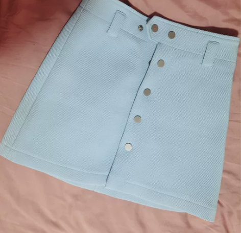 DAKIN天蓝色S码A字短裙 全新全新，搬...