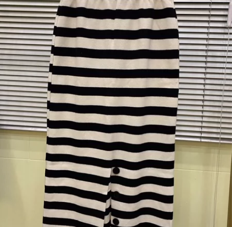 高腰长款一步裙H型小众设计黑白条纹开叉半身...